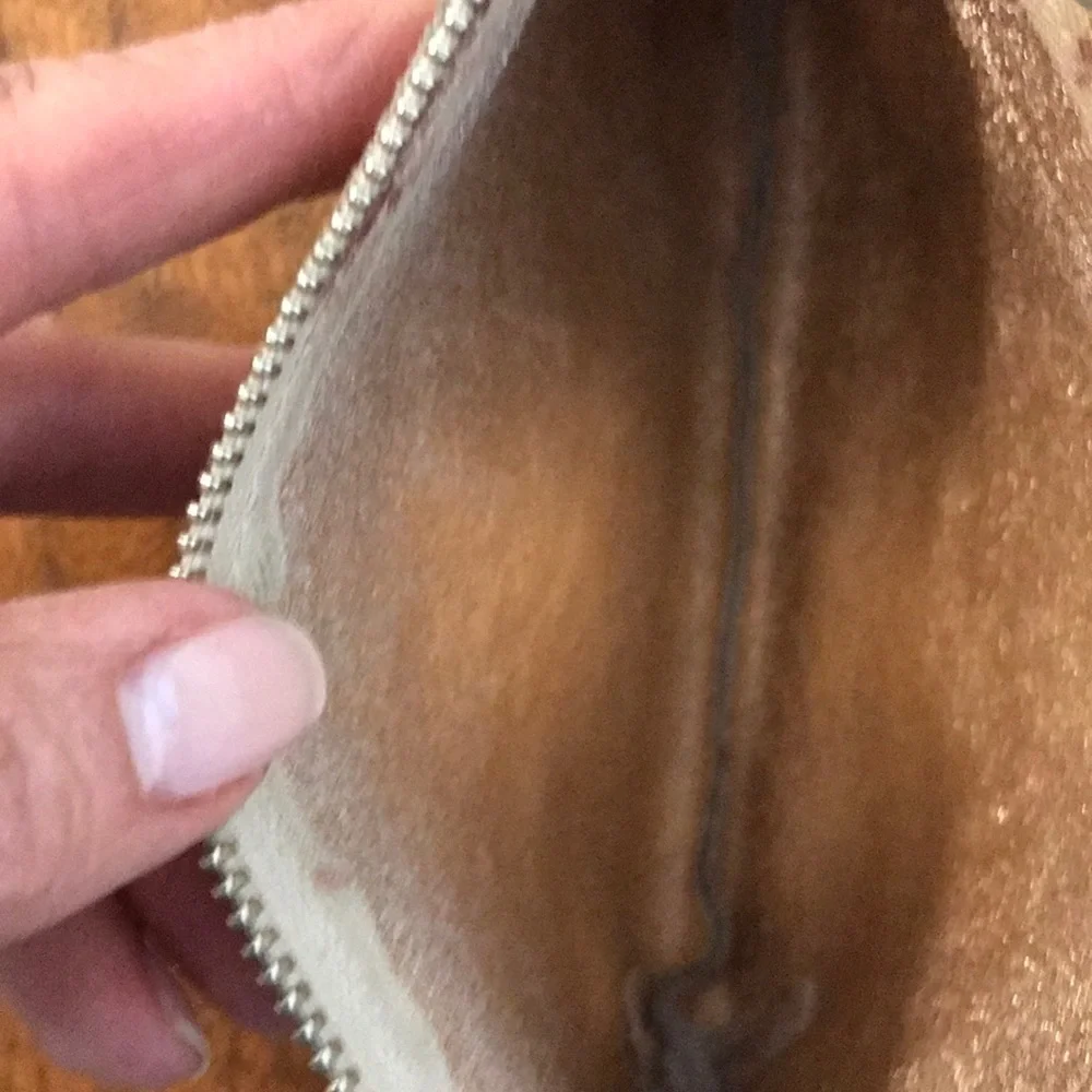 Golden Antiqued Crackle Zip Closure Wristlet
